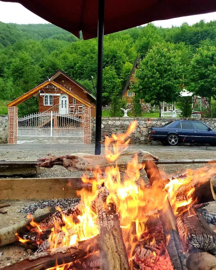 Vilat Pllumaj * Gropat e Selces