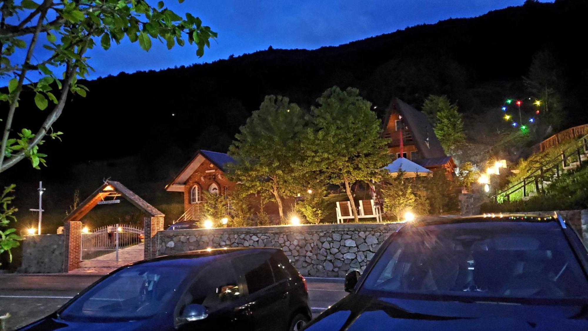 Vilat Pllumaj Gropat e Selces